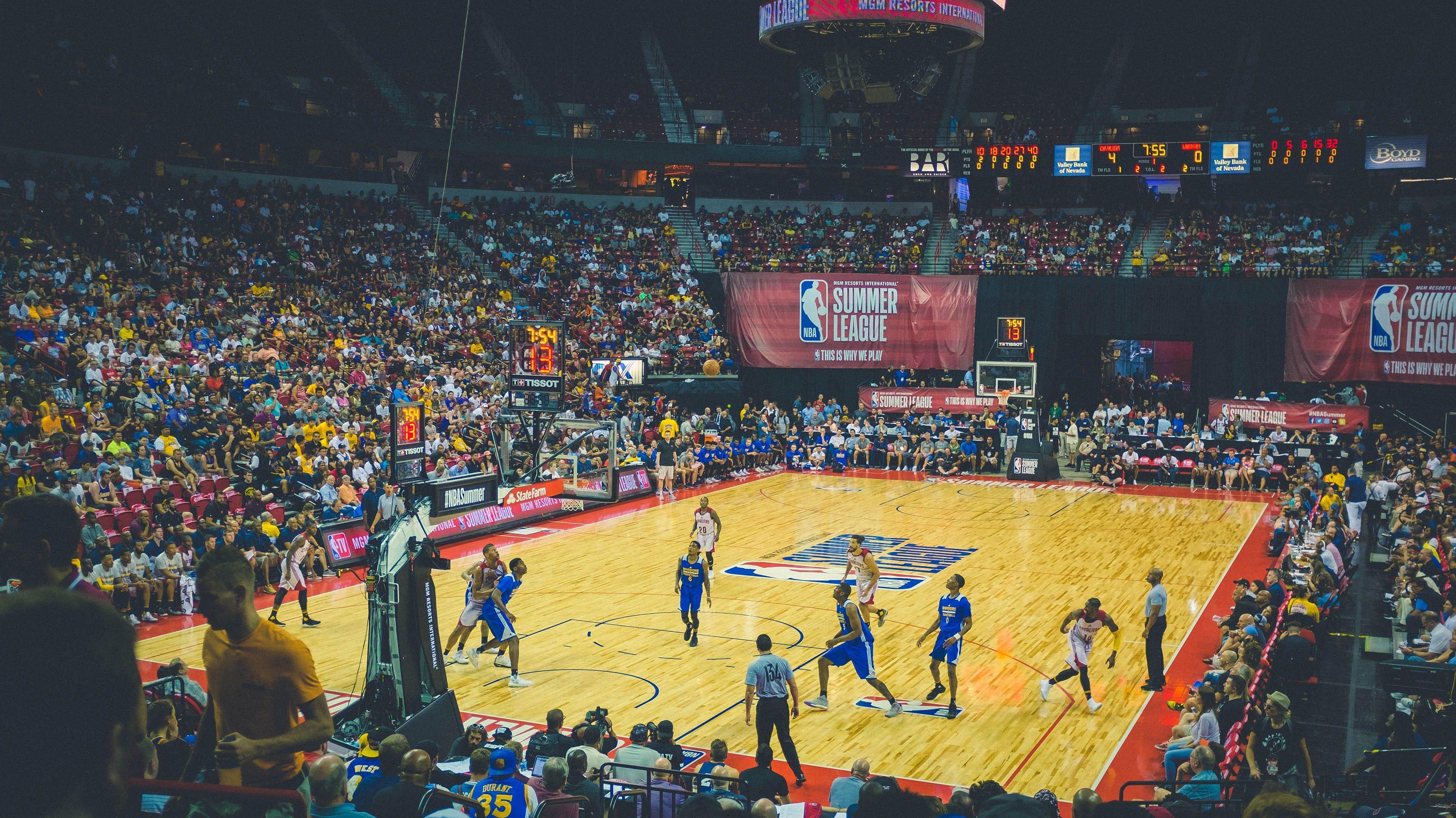 爵士核心手感冰凉,马尔卡宁效率低迷难阻球队失利