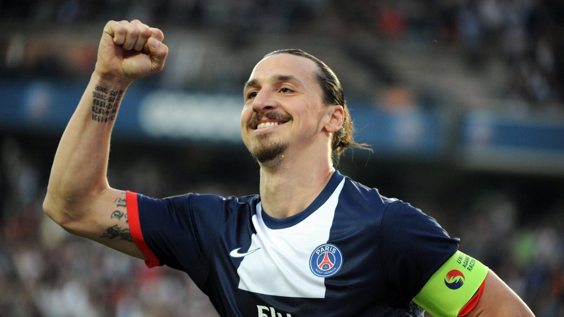 足彩网体育公司|足球新星哈维-西蒙斯，堡垒之夜的竞技者与耐克的年轻代言人